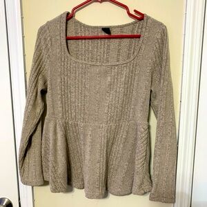 women’s SHEIN Curve shirt- sized as an XL - fits more like a Medium